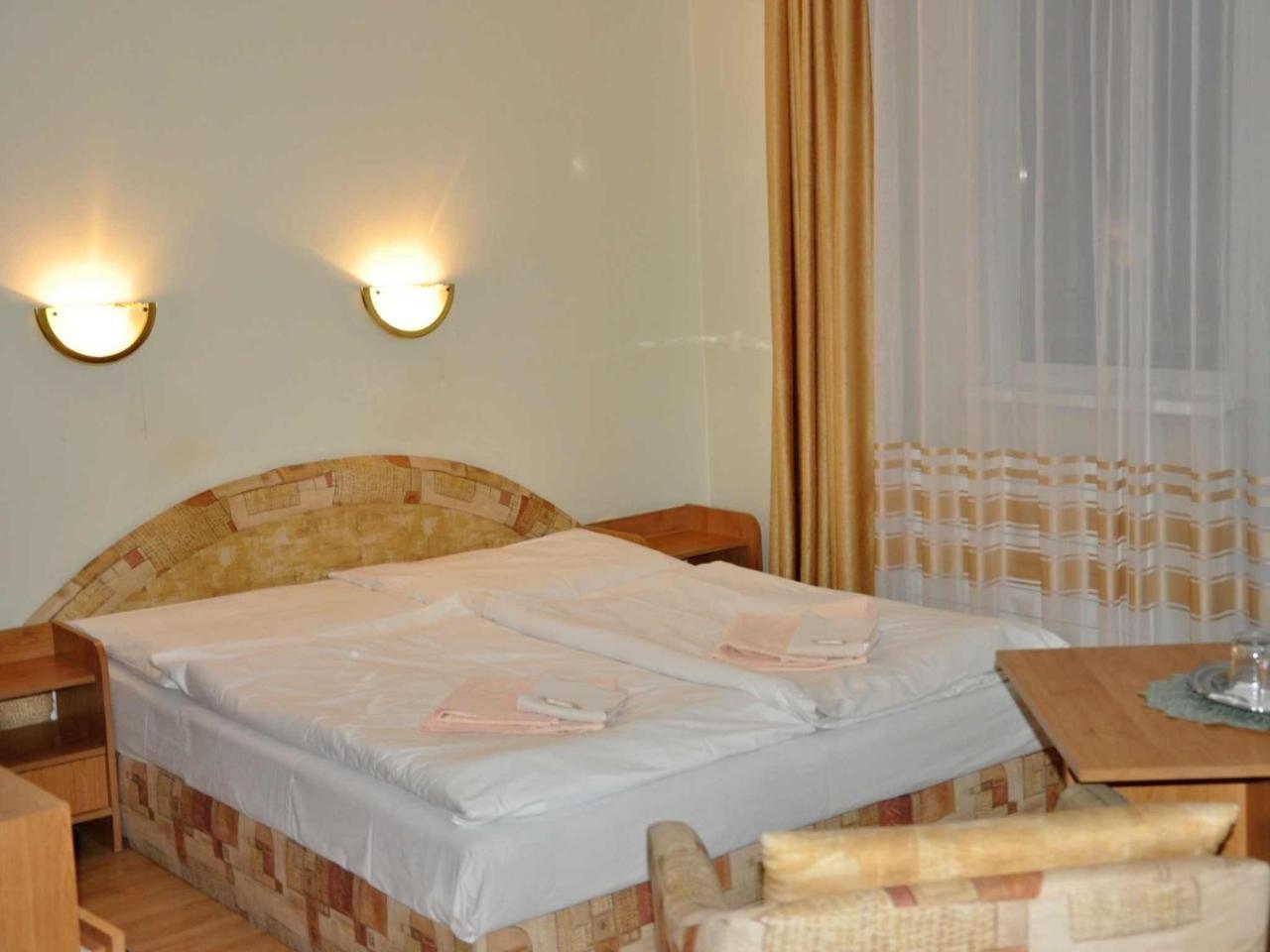 Hotel Pramen - Sivek Hotels Дудинце Экстерьер фото